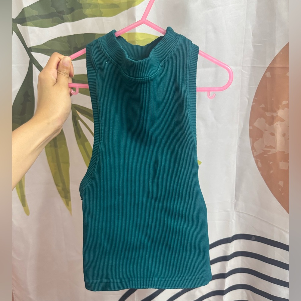 Free People Movement  Ribbed Tank Top M/L Green High Neck Mock Neck Misprint